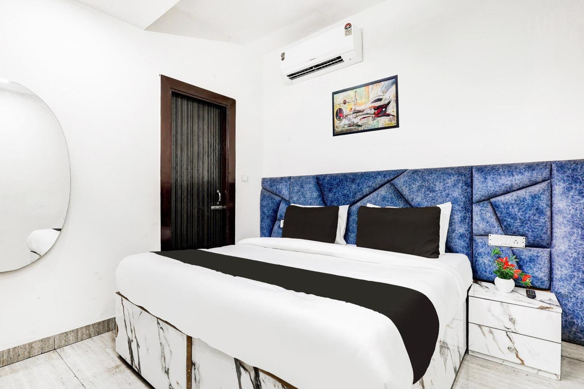 Hotel O Clock Tower Inn Új-Delhi Kültér fotó